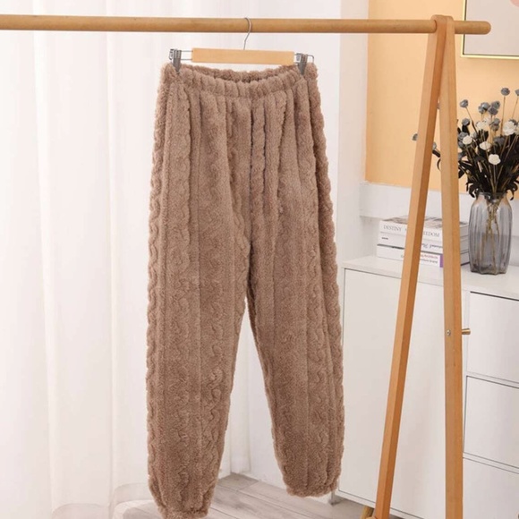 Cozy Teddy Long Sleeve Top Pants Pajamas Set - Picture 4 of 11